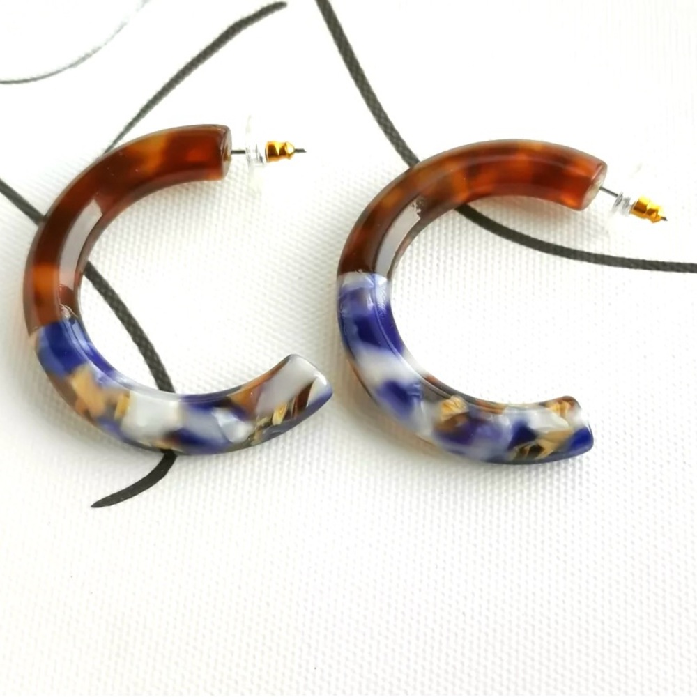 Lele Sadoughi Hoop Earrings. NWT